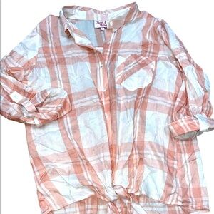 Hester & Orchard tie front button down shirt size small pink and white